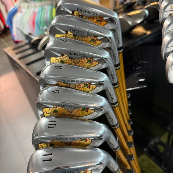 HONMA / BERES 08 Aizu / 5-11 (7 irons) / ARMRQ MX 3*** R2 / Condition ★★★★☆