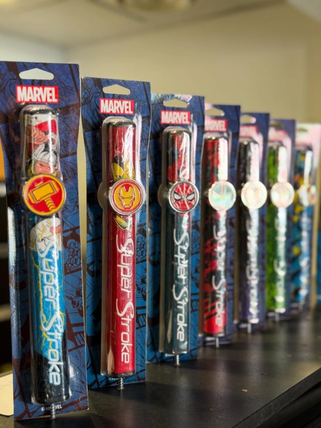 🦸‍♂️ Power up your putting game! 🦸‍♀️
I nuovi grip SuperStroke x MARVEL sono arrivati!
Thor, Iron Man, Spider-Man e tanti altri eroi ti aspettano per trasformare ogni putt in un colpo da supereroe ⚡️

Disponibili ora nel nostro shop – edizione limitata!

👉 Vieni a sceglierlo prima che spariscano!

#SuperStroke #MarvelGolf #PutterGrip #GolfStyle #GolfAddict #FittingCenter #GolfLife #GolfShop #GolfGear #AvengersAssemble #MarvelFans #PuttingLikeAHero